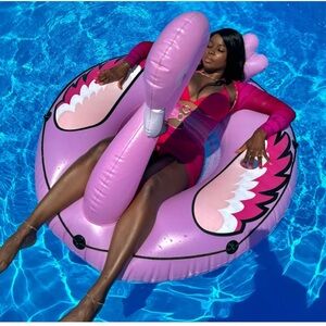 Three piece swimsuit set